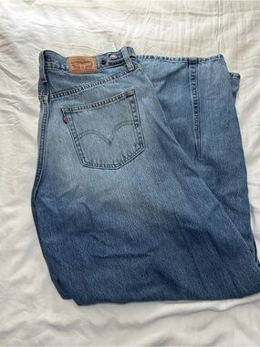 Levi's Women’s Cinch Barrel Jeans